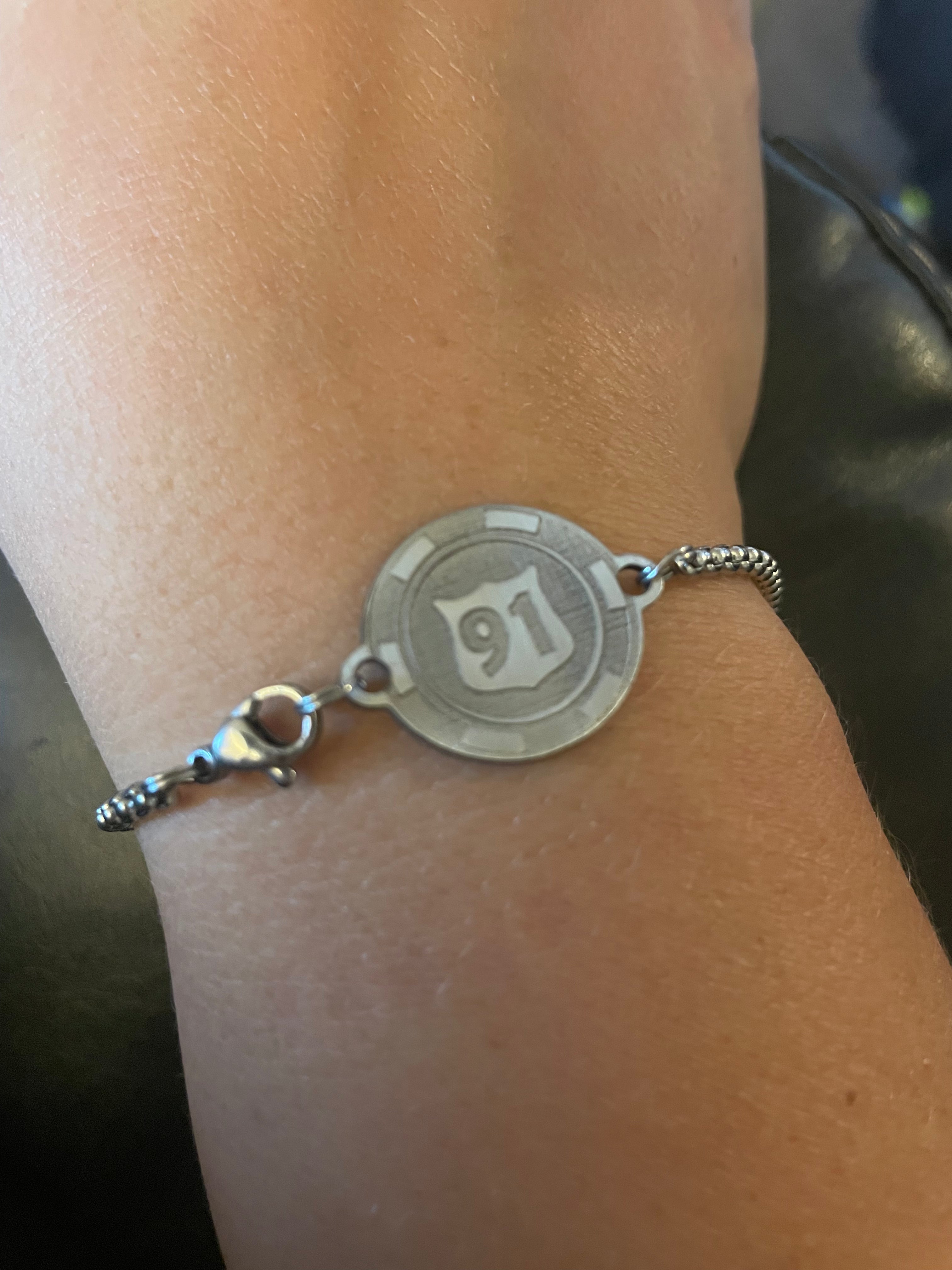 Poker chip bracelet